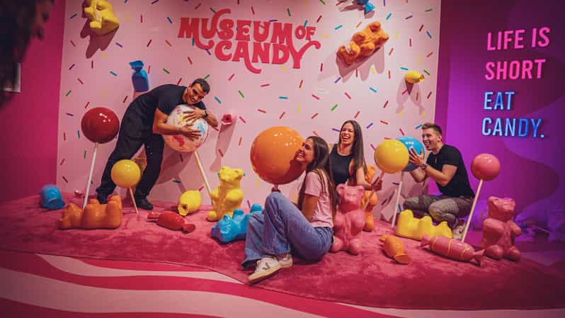 OOTD Kece di Museum of Candy: 5 Inspirasi Gaya yang Bikin Kamu Makin Stylish di Tengah Lautan Permen!
